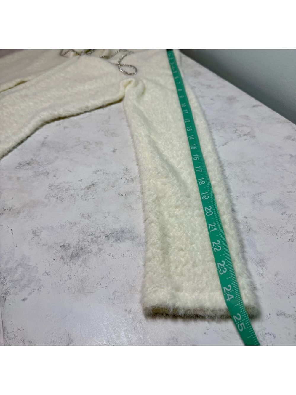Women's White Fuzzy Cardigan Size M Silver Rhinestone Sparkle Bow Tie - Picture 5 of 9